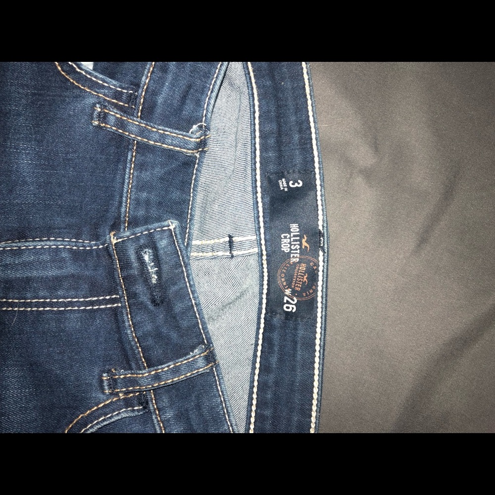 Size 3 26 Hollister cropped ankle jeans